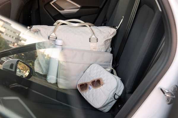 Items every driver should keep in the trunk