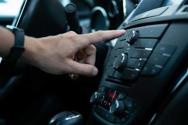 Response Times: How Do Touchscreen Delays Affect Driver Safety?